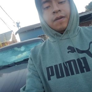 Meet your Posher, Cesar